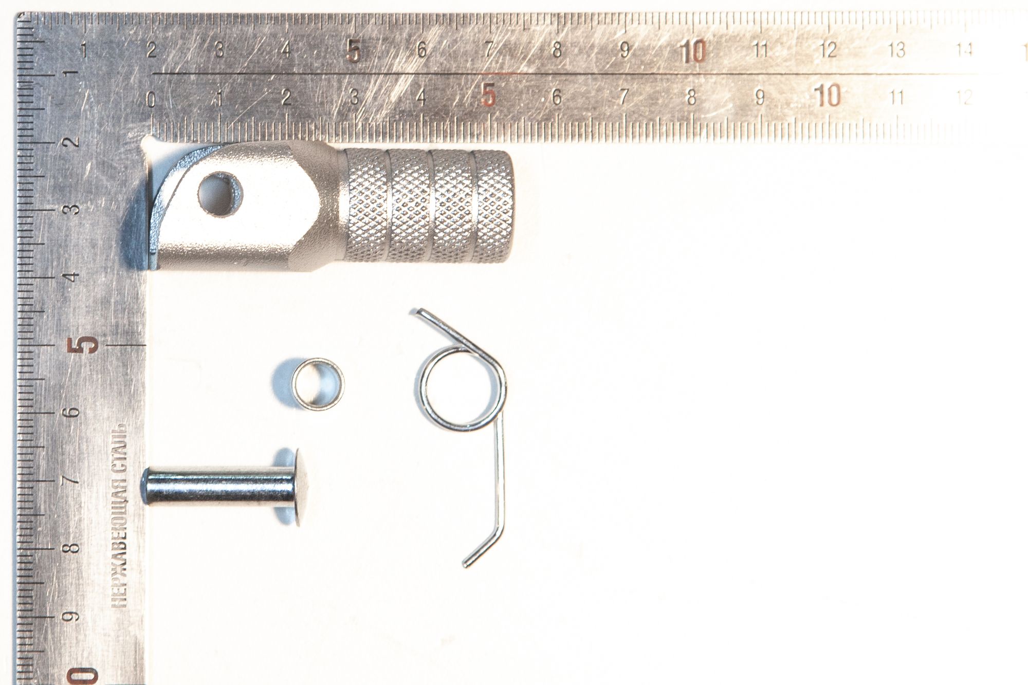 Педаль подпружиненная рычага КПП