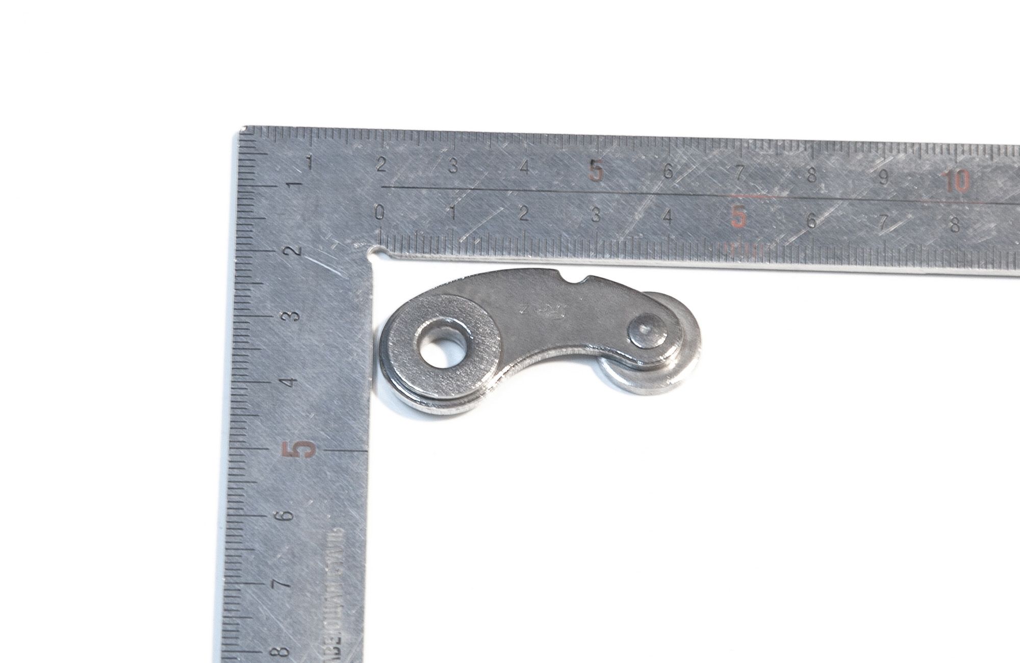 Фиксатор переключения передач