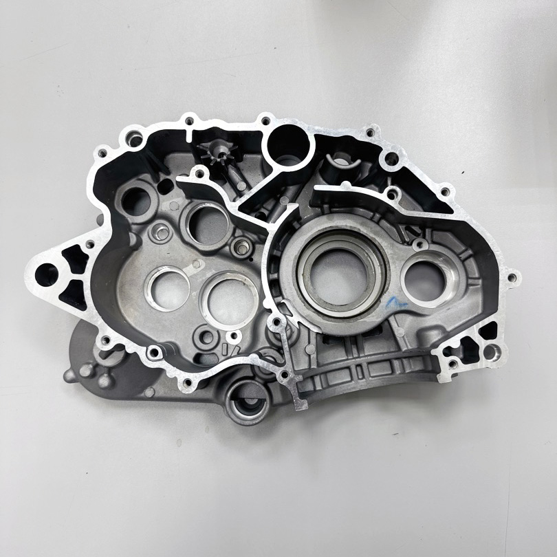 Картер двигателя правый