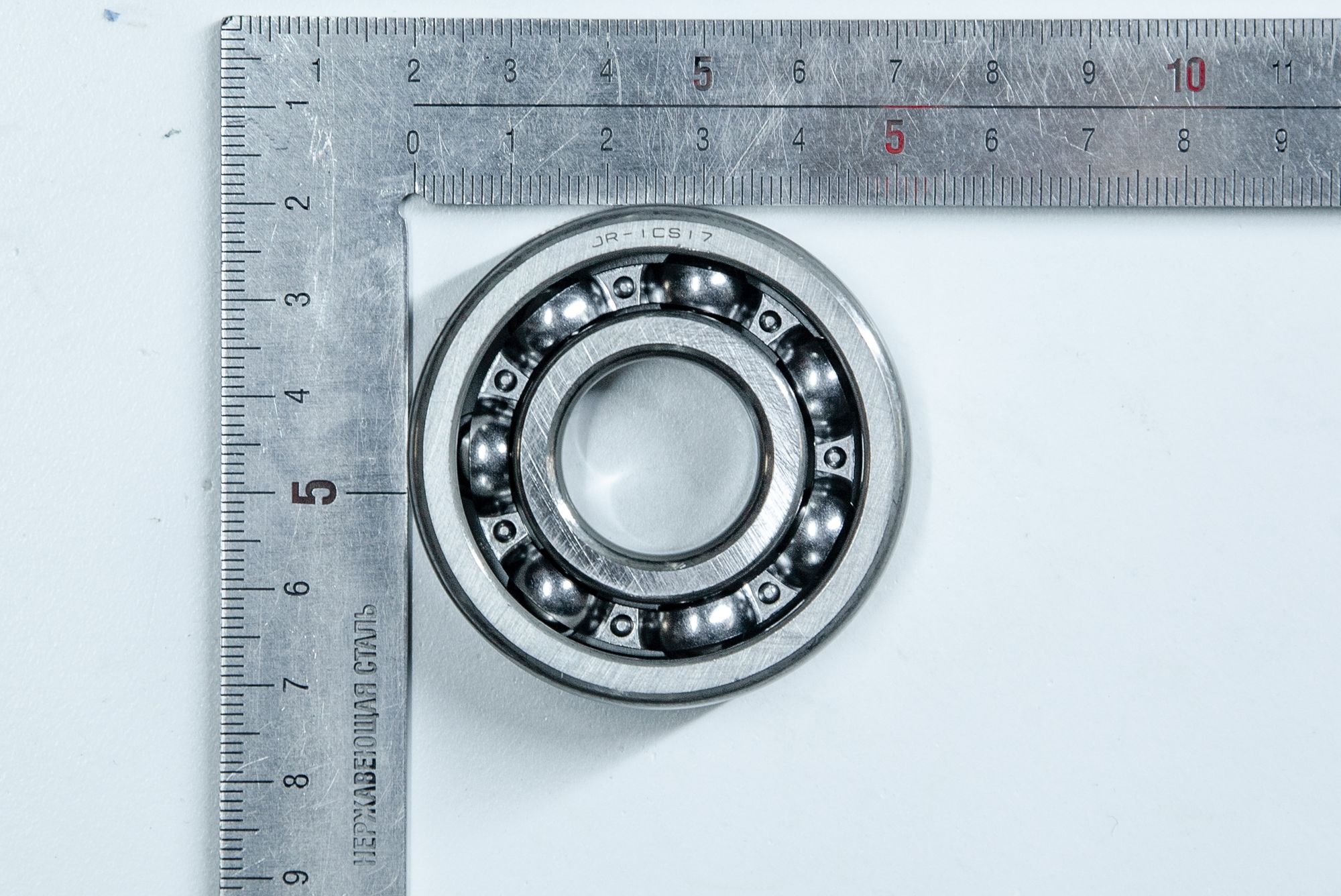 Подшипник 6304