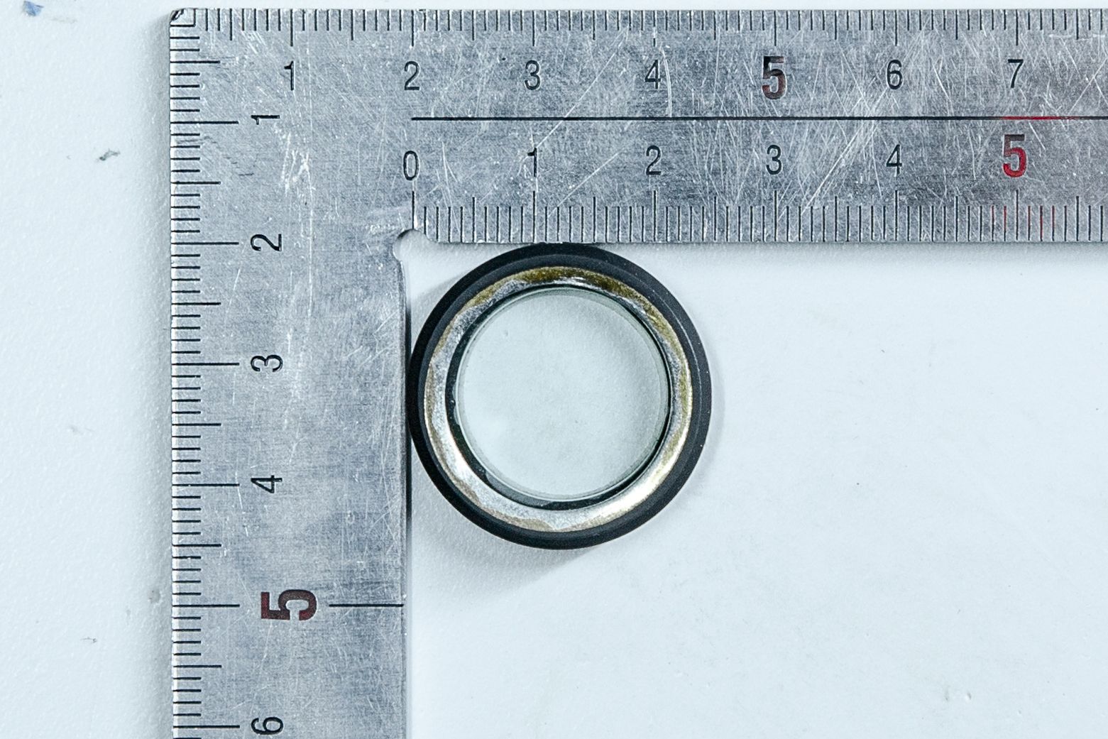 Окно смотровое уровня масла