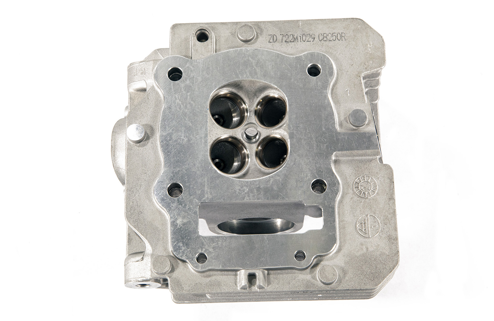 Головка блока цилиндра, ГБЦ