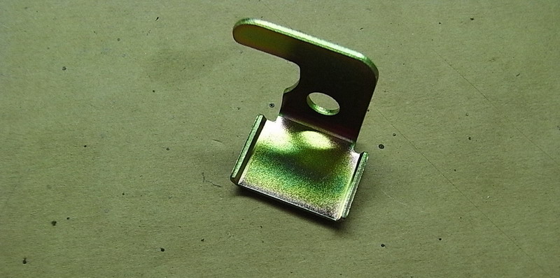 Кронштейн крепления оси кикстартера