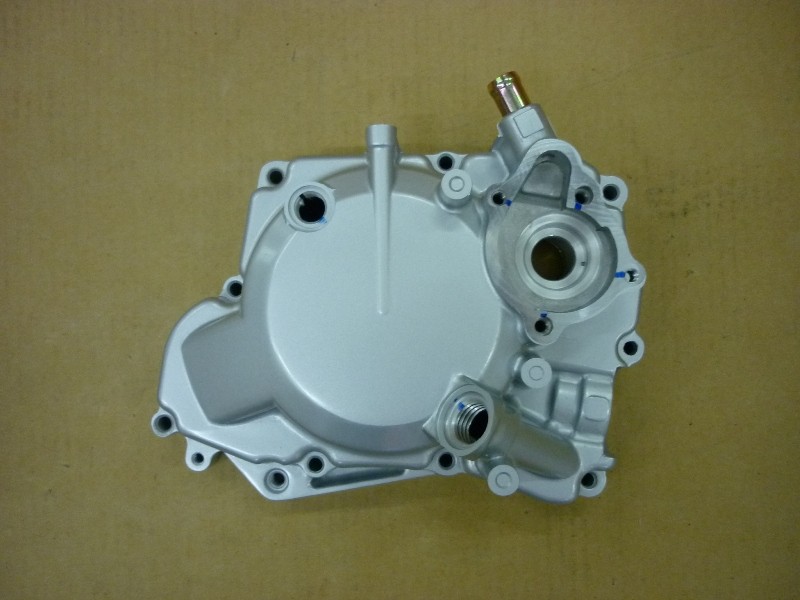 Крышка картера двигателя правая