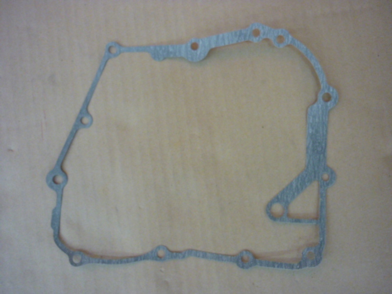 Прокладка правой крышки картера двигателя