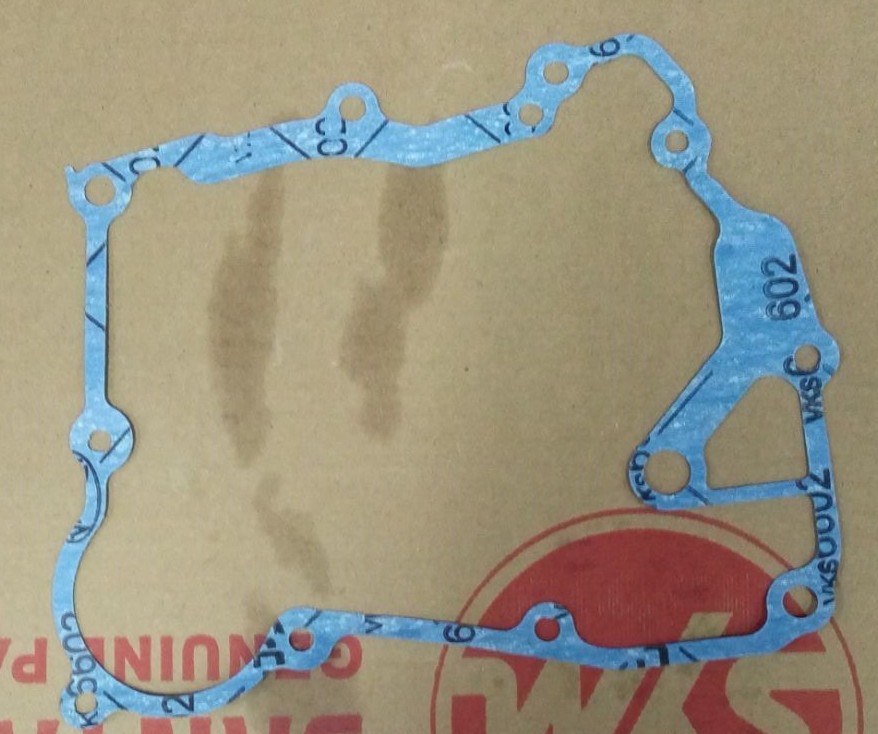 Прокладка правой крышки картера двигателя