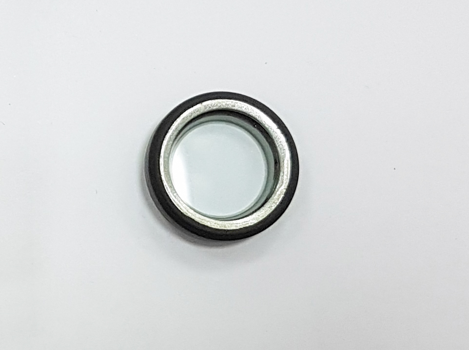 Окно смотровое уровня масла