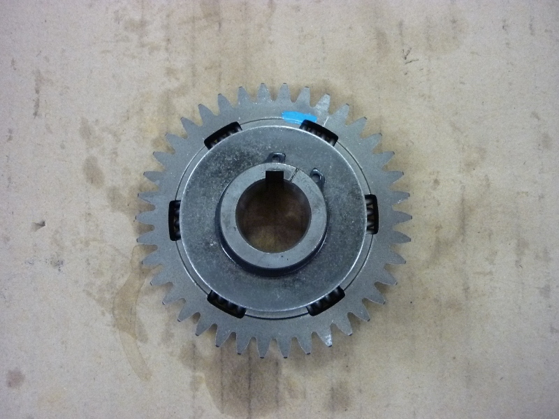 Шестерня привода балансирного вала