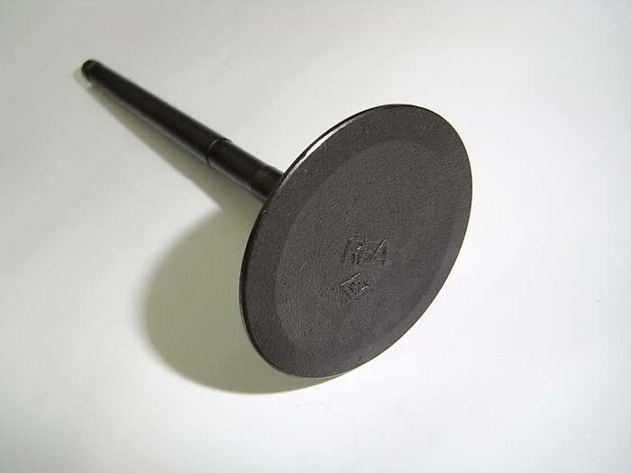 Клапан впускной