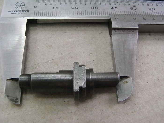 Вал привода маслянного насоса