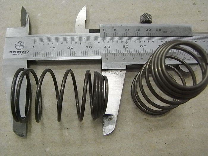 Пружина фильтра масляного