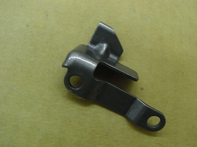 Кронштейн катушки магнетто