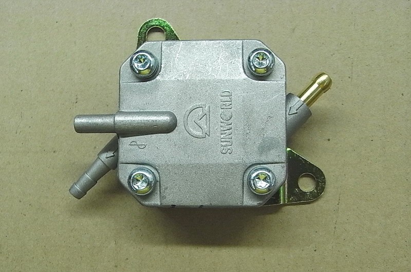 Насос топливный в сборе