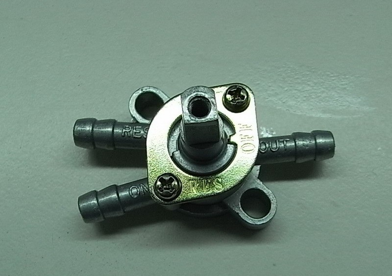 Кран топливный