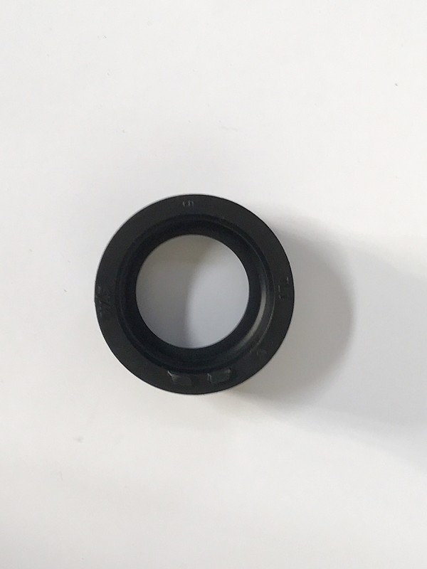 Патрубок впускной резиновый