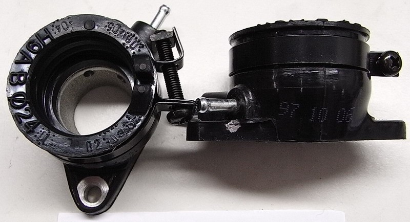 Патрубок впускной