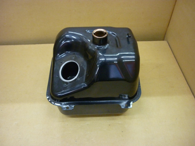 Бак топливный