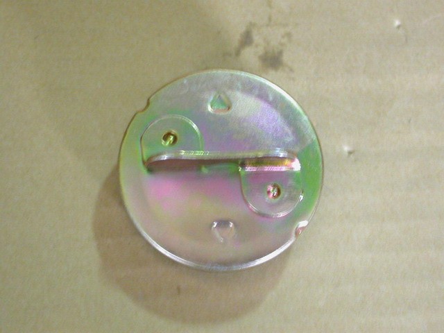 Крышка топливного бака