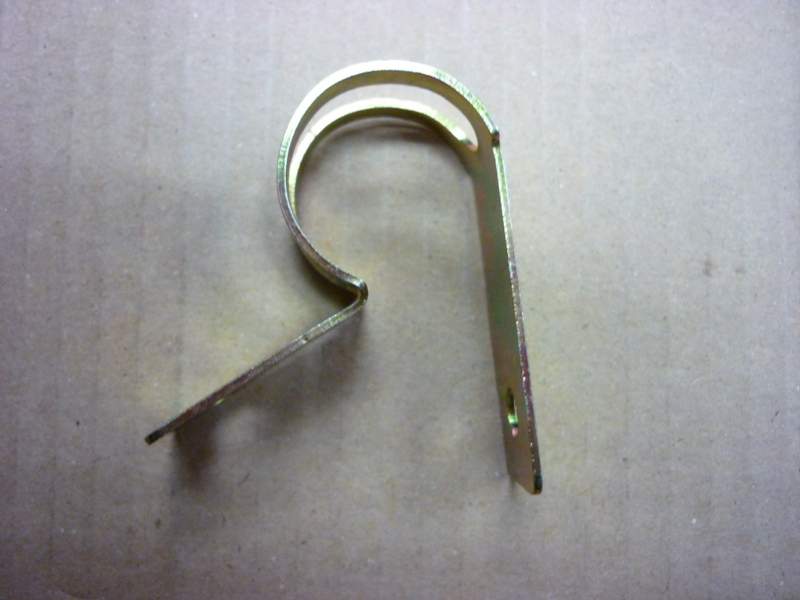 Крепление трубки топливной в 