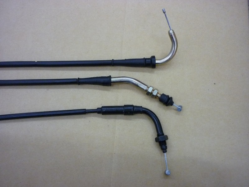 Трос управления дроссельной заслонкой