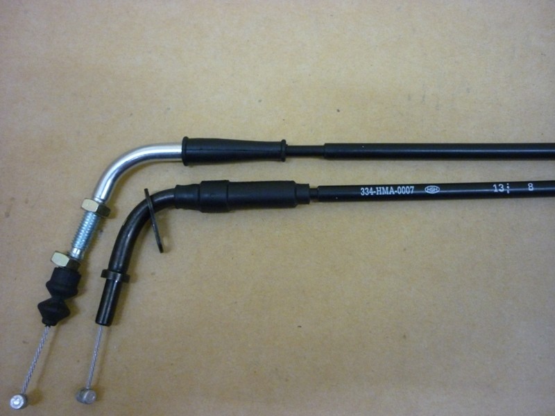 Трос управления дроссельной заслонкой