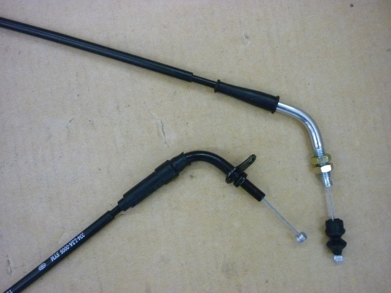 Трос управления дроссельной заслонкой