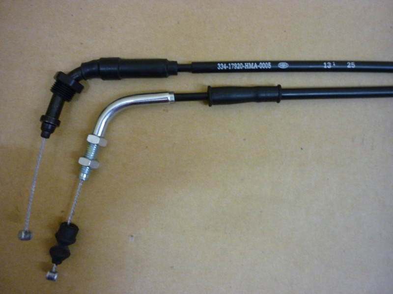 Трос управления дроссельной заслонкой