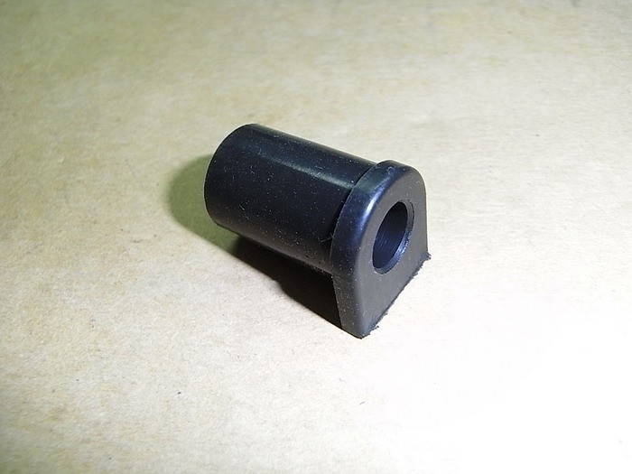 Втулка крепления защиты глушителя