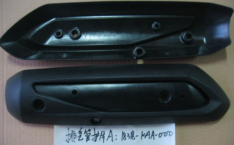 Накладка выхлопной трубы защитная черный_черный