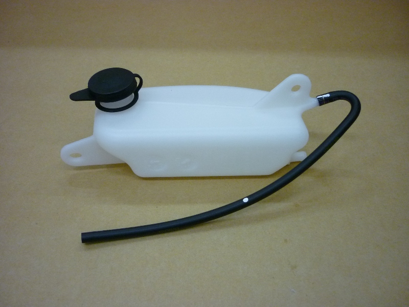 Бачок расширительный в сборе