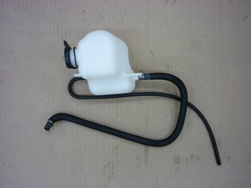 Бачок расширительный в сборе