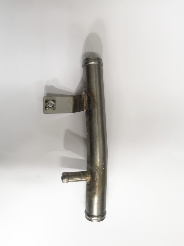 Патрубок системы охлаждения (металл)