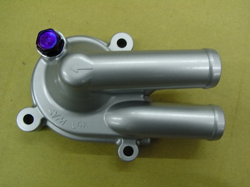 Крышка насоса системы охлаждения