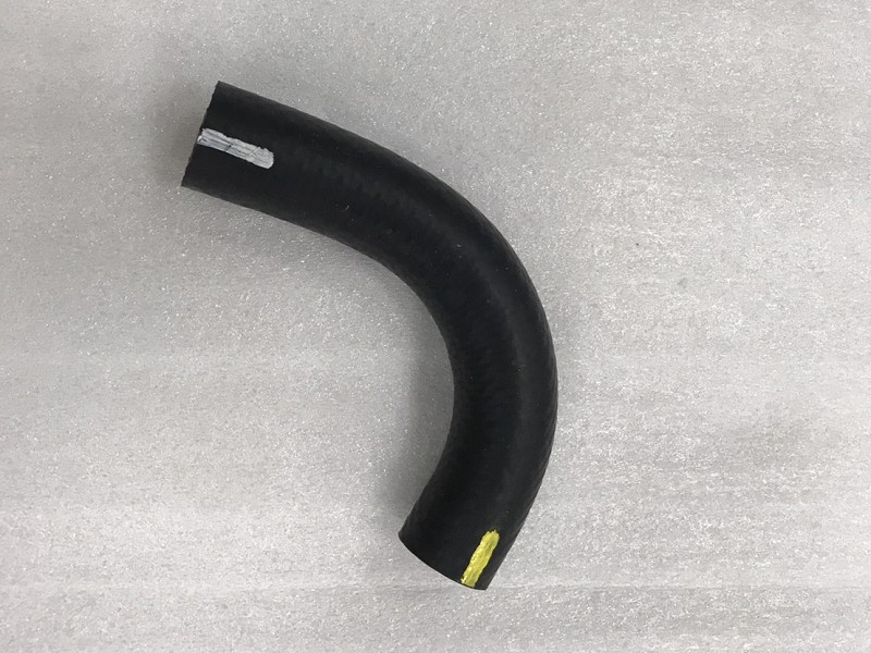 Патрубок водяной