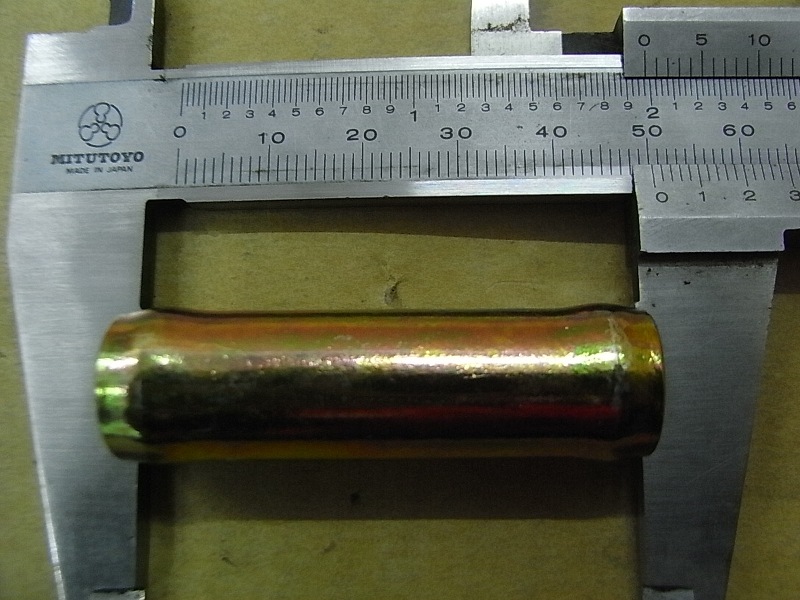 Соединитель патрубков двойной