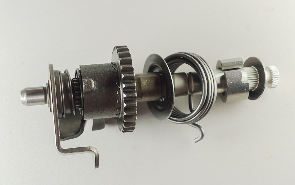 Вал кикстартера в сборе