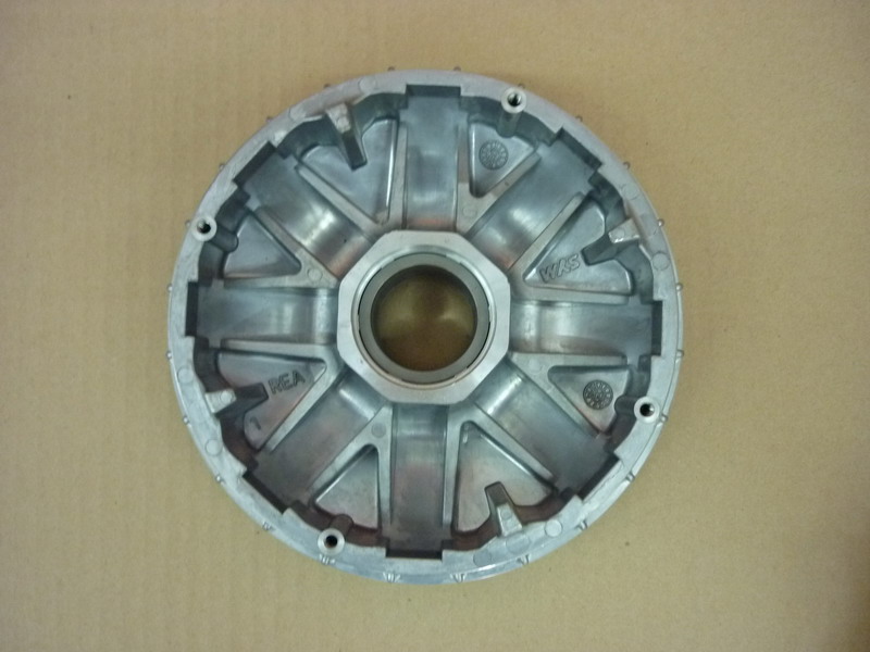 Половина ведущего шкива подвижная