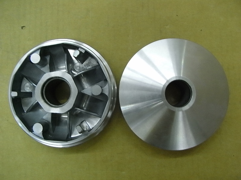 Половина ведущего шкива подвижная