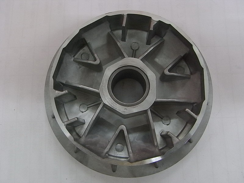 Половина ведущего шкива подвижная