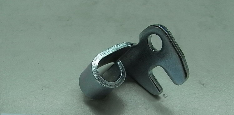 Держатель троса сцепления