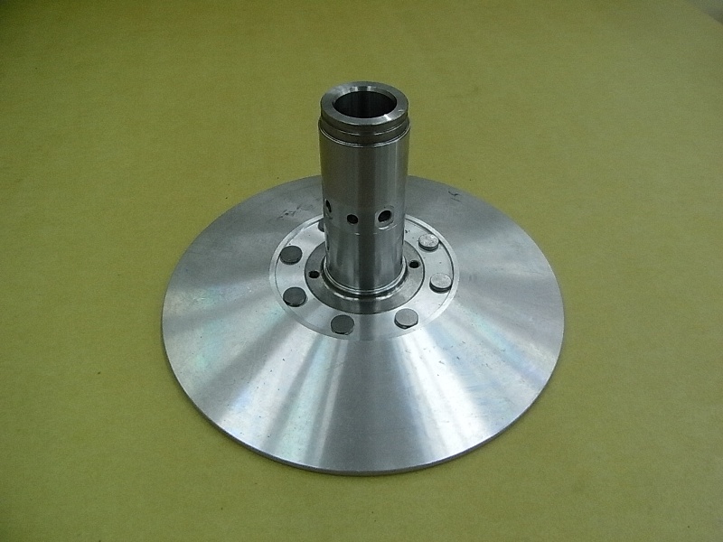 Половина ведомого шкива вариатора