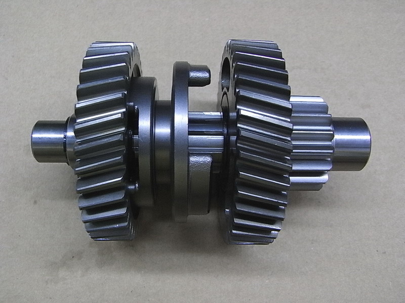 Вал коробки передач промежуточный в сборе