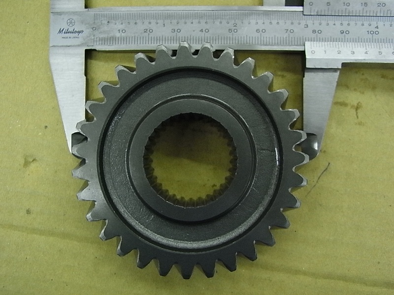 Шестерня промежуточного вала редуктора