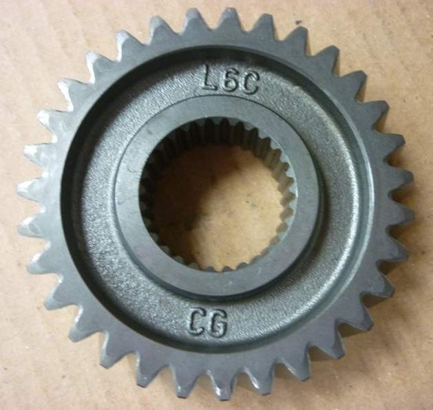 Шестерня промежуточного вала редуктора