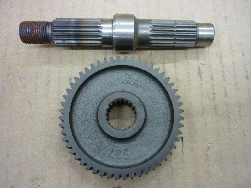Вал редуктора вторичный с шестерней в сборе