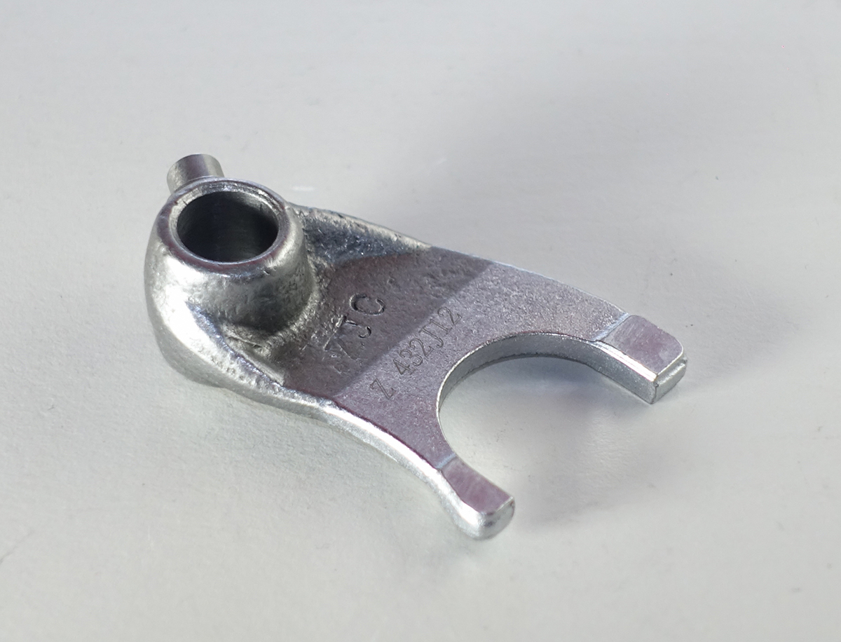 Вилка КПП средняя