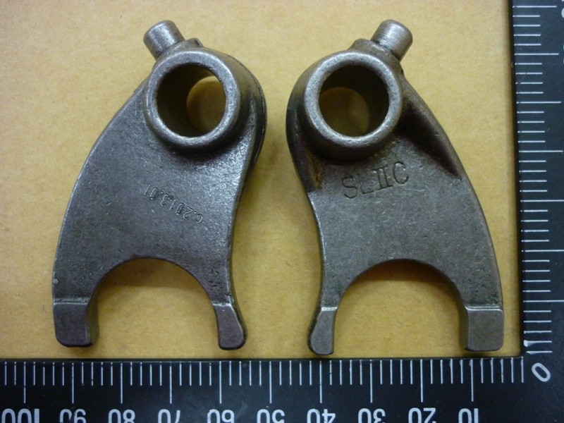 Вилка механизма переключения передач