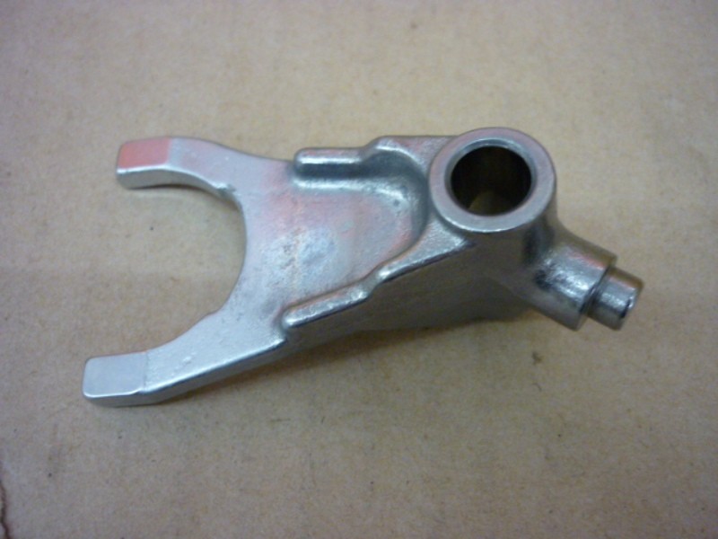 Вилка механизма переключения передач