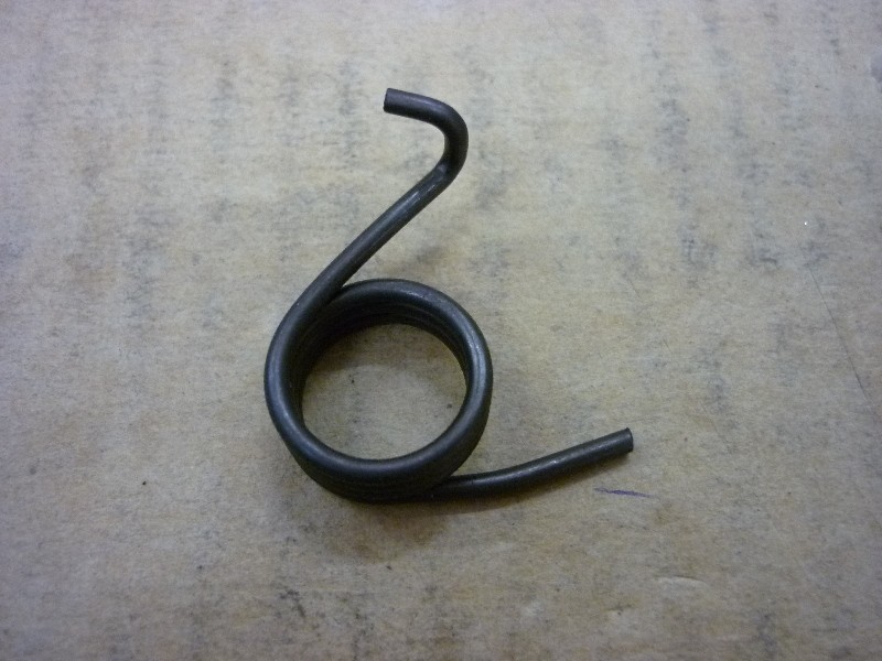 Пружина фиксатора барабана механизма переключения передач