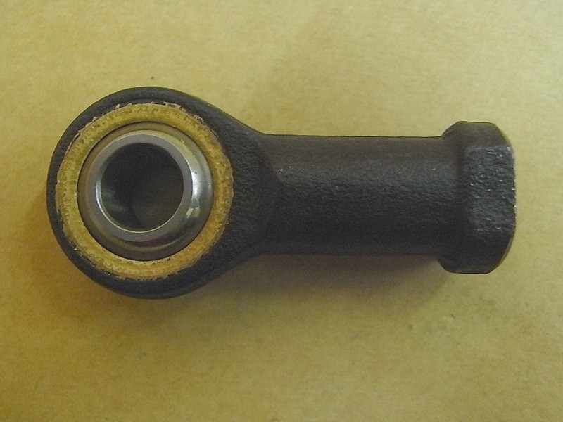 Наконечник тяги рычага переключения передач B